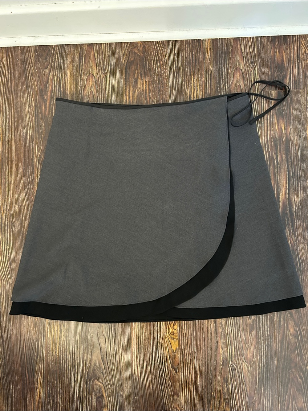 RITA DI CESARE Wrap Mini Skirt Grey Black Plus Size Made in Canada Minimal Chic